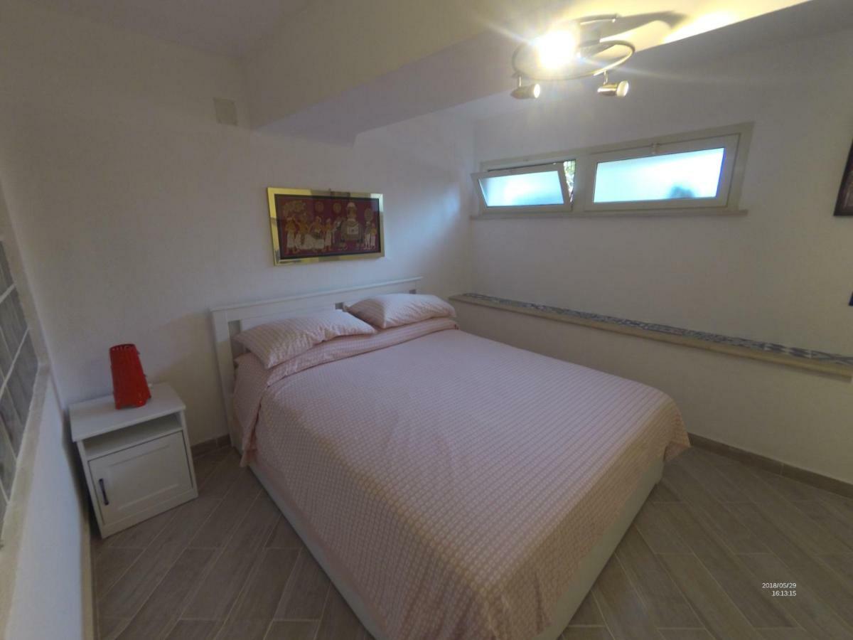 La Petit Maison Palermo Luaran gambar