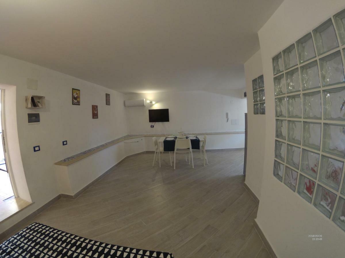 La Petit Maison Palermo Luaran gambar